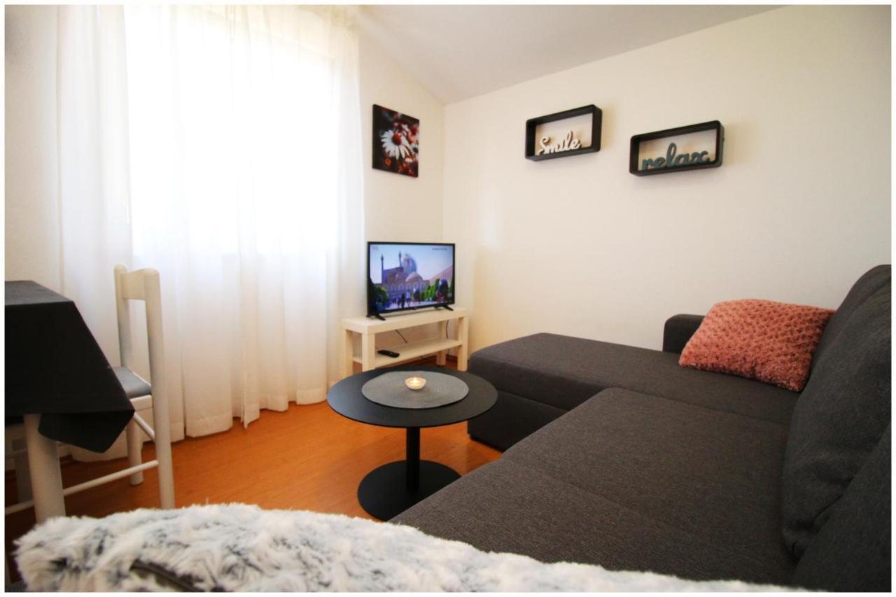 Studio Apartman Elena Primošten Kültér fotó