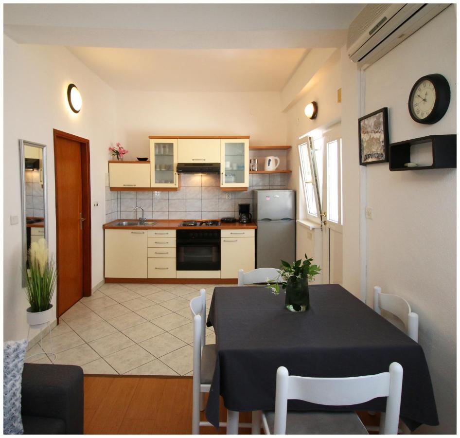 Studio Apartman Elena Primošten Kültér fotó